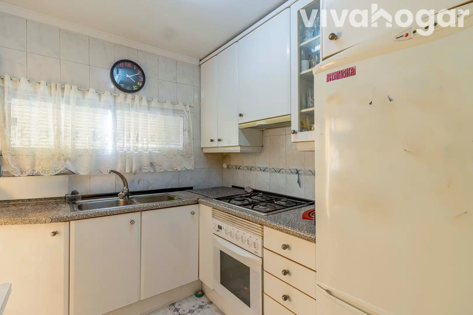 Cuina de Pis en venda en Madrid amb Aire condicionat, Calefacció i Terrassa