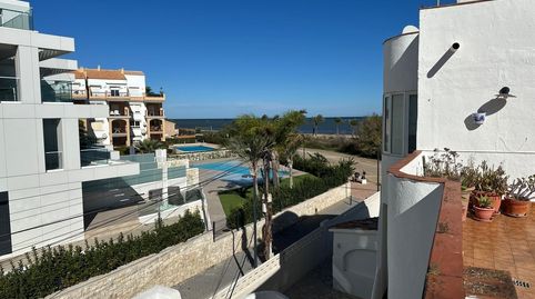 Apartamento en primera línea de playa en Les Marines, Dénia
