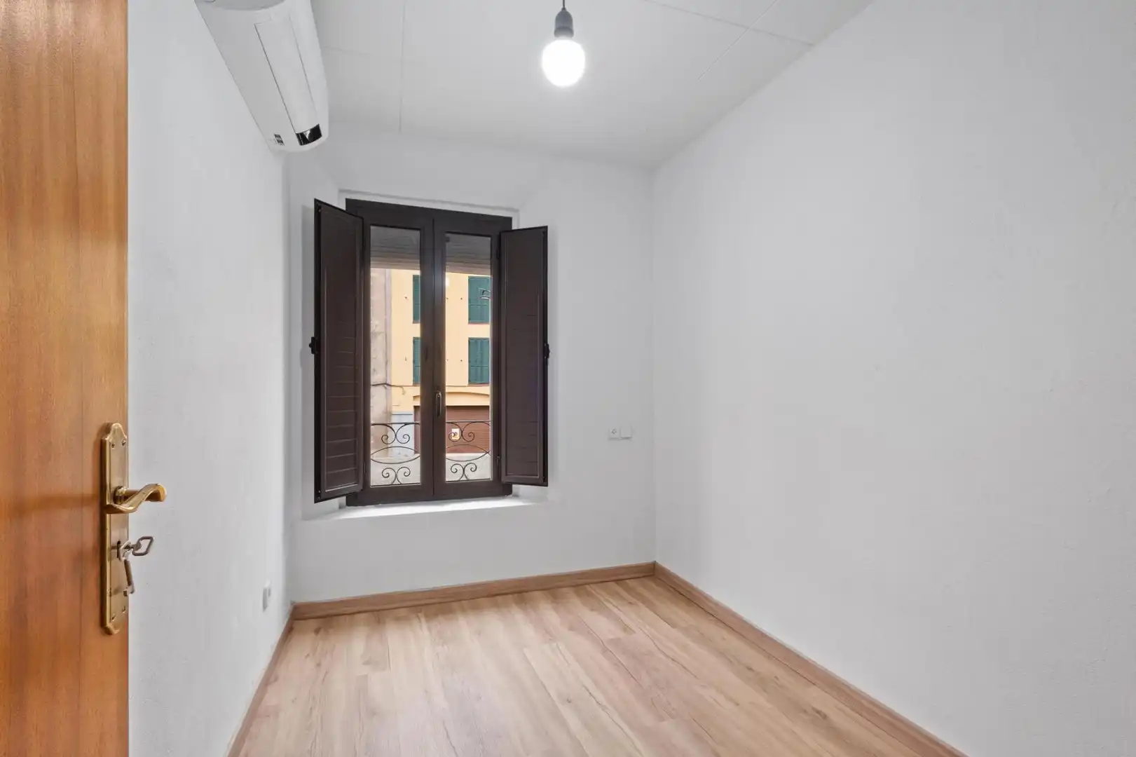 Bedroom of Houses for sale in Castelló d'Empúries