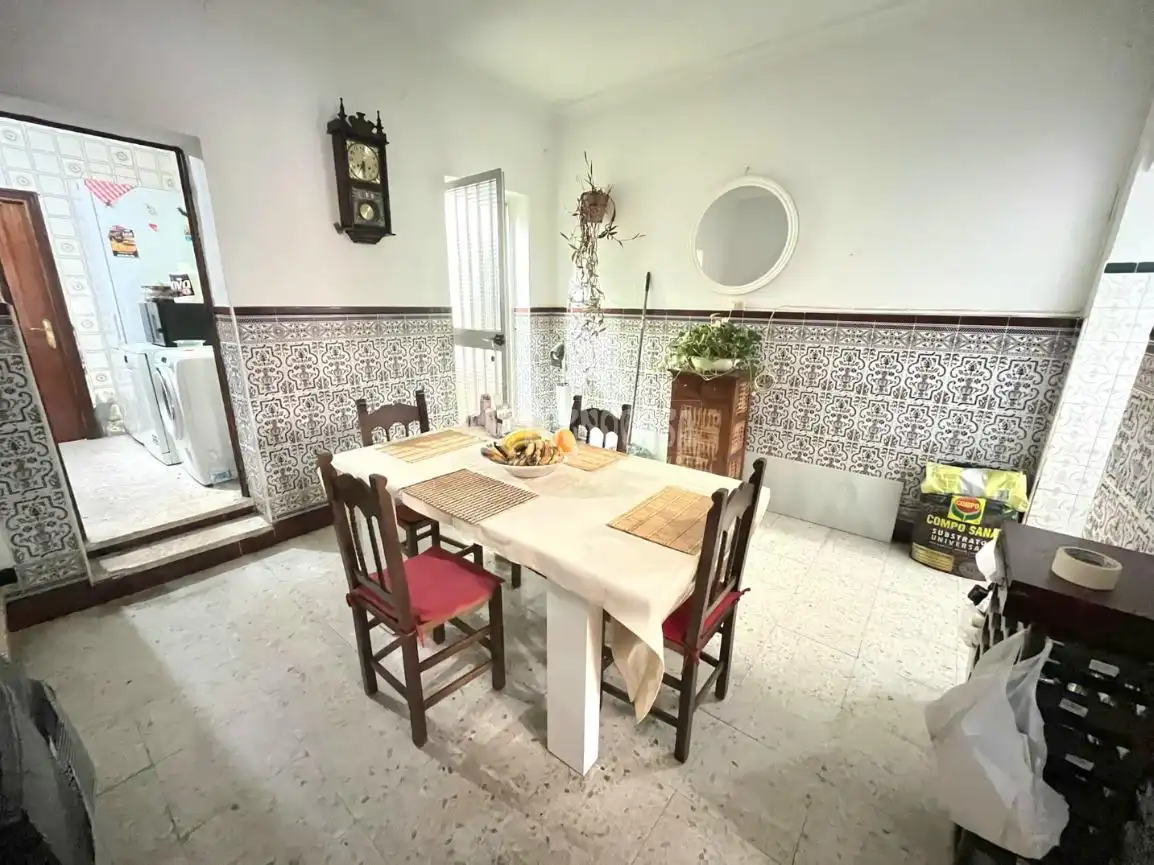 Dining room of Detached homes for sale in San Juan de Aznalfarache
