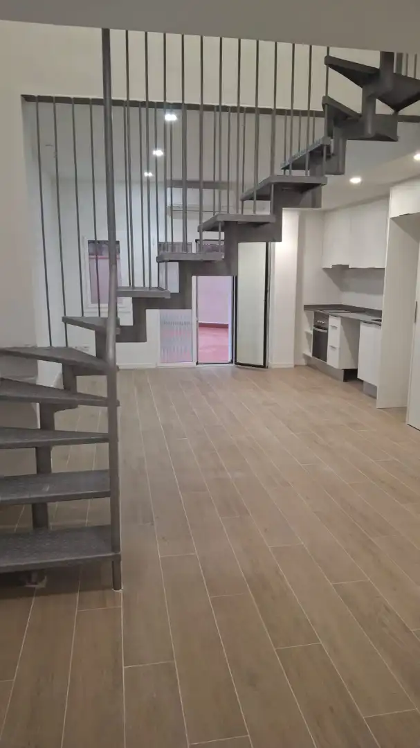 Local comercial en venta en Carrer de Dante Alighieri 10