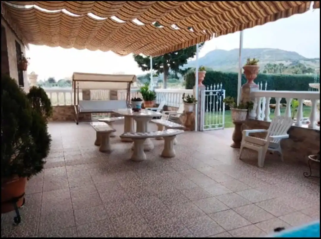 Terraza de Finca rústica en venta en Arroyo de San Serván con Aire acondicionado, Jardín privado y Trastero