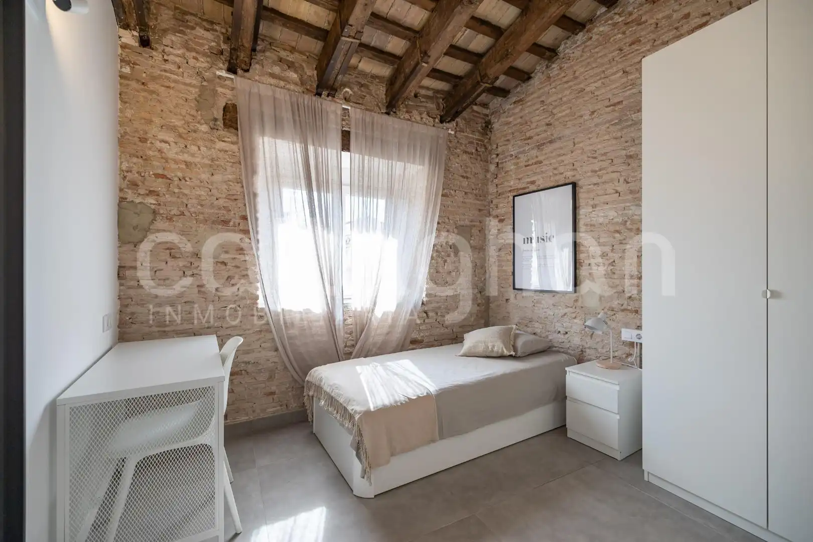 Bedroom of Buildings for sale in Valencia