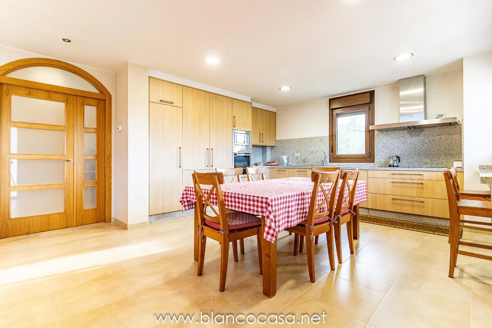 Cocina de Casa o chalet en venta en Carballo con Calefacción, Trastero y Amueblado
