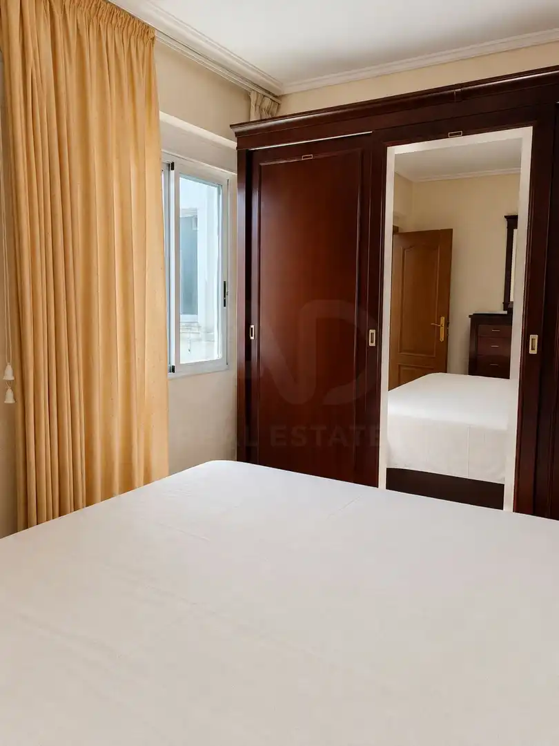 Piso en venta en Plaza del Escultor Adsuara 7, imagen 5