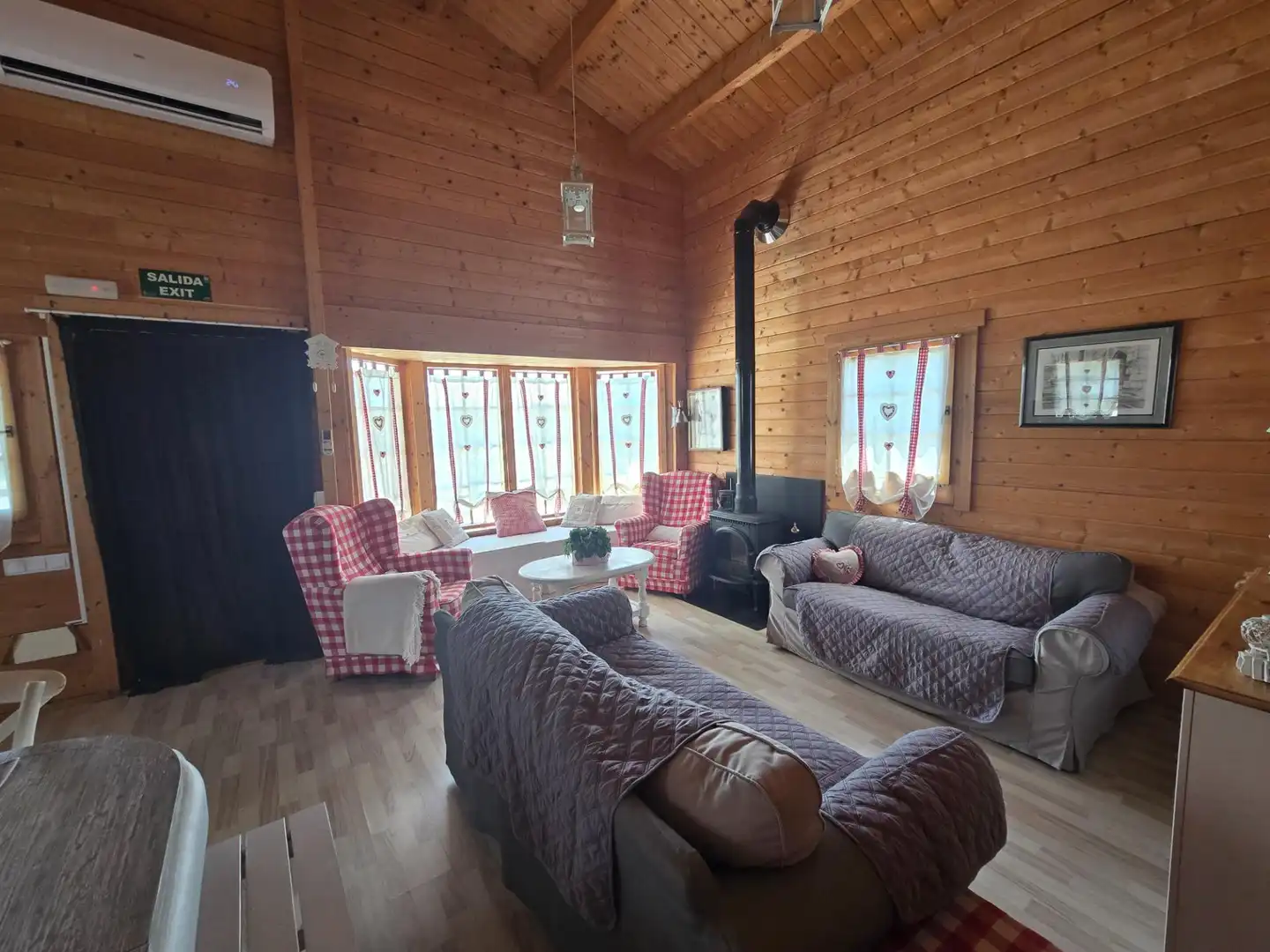 Sala d'estar de Casa o xalet en venda en Sant Jaume d'Enveja