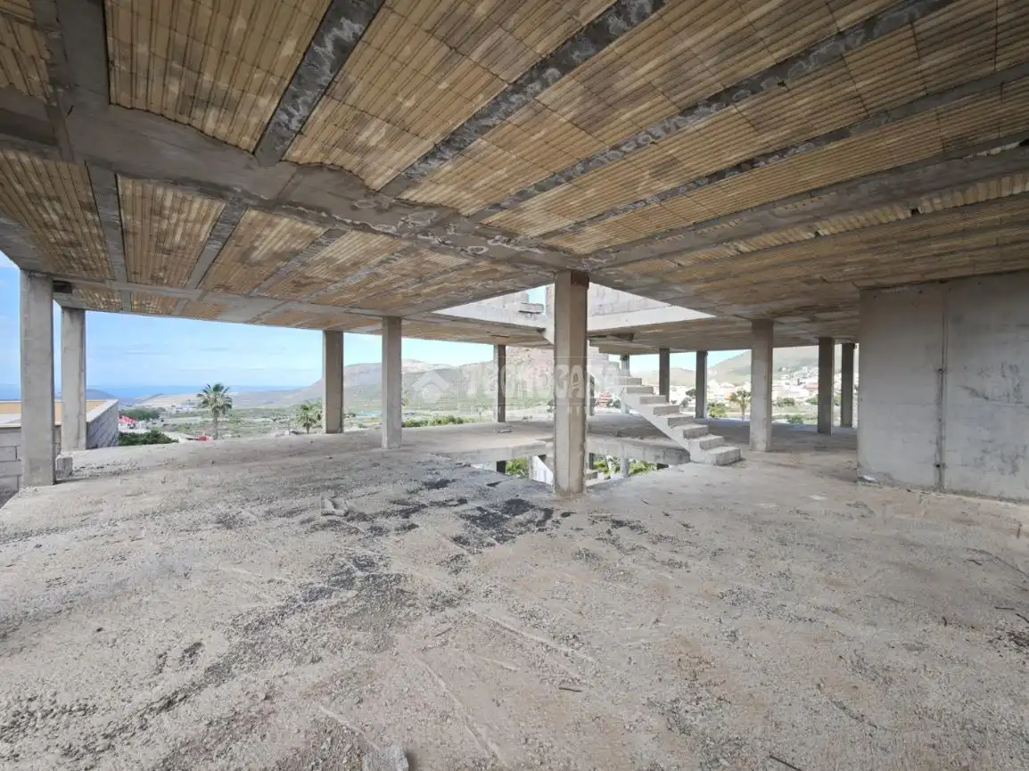 Terrassa de Edifici en venda en Arona