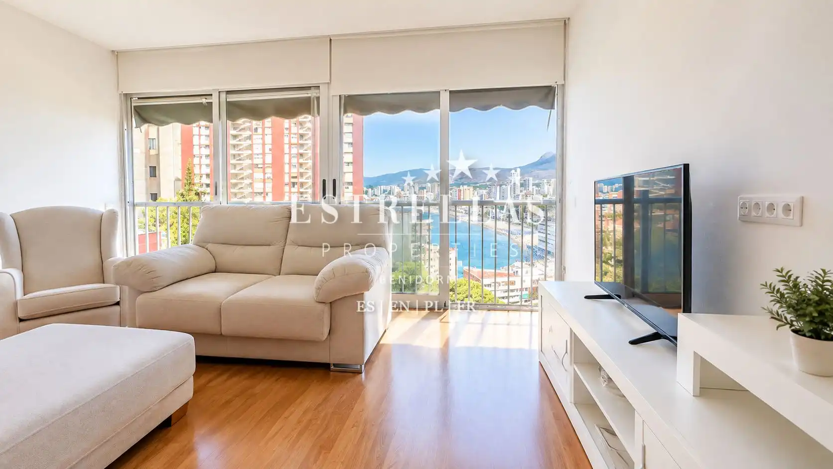 Exterior view of Apartments for sale in Benidorm  with Air Conditioner, Swimming Pool and Furnished