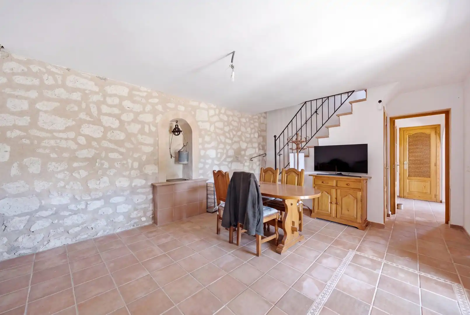 Sala d'estar de Finca rústica en venda en Algaida amb Jardí privat, Terrassa i Alarma