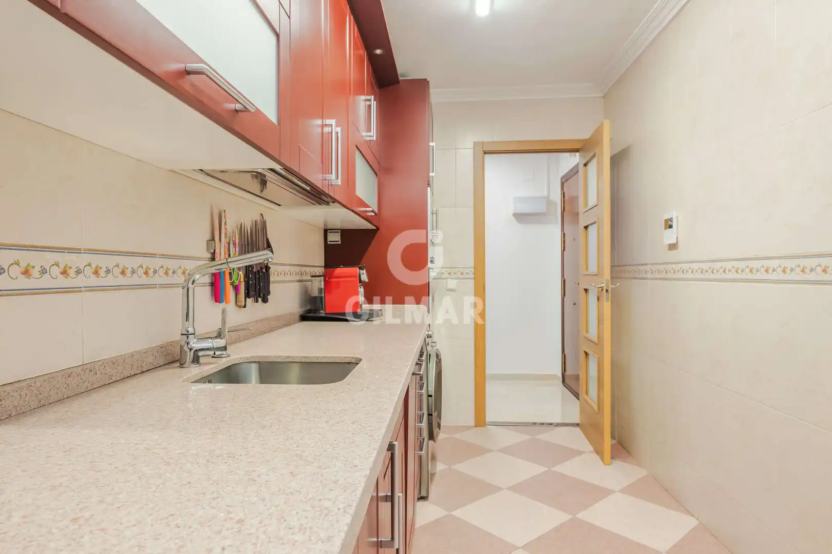 Kitchen of Flat for sale in Sevilla  with Heating, Storage room and Balcony