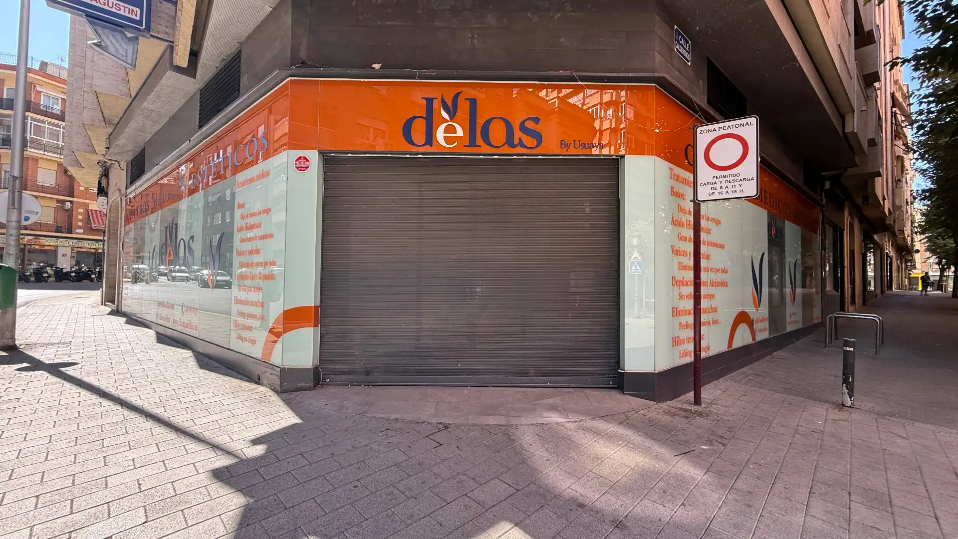 Locale commerciale in affitto a Calle de San Agustín 14