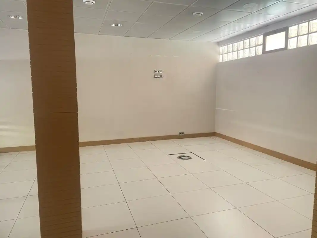 Local de lloguer en Pozuelo de Alarcón amb Calefacció