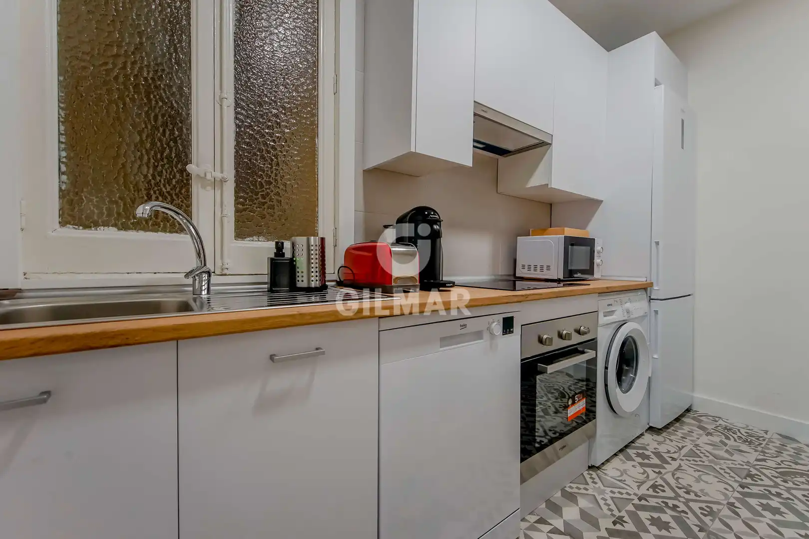 Cocina de Piso en venta en Madrid con Calefacción