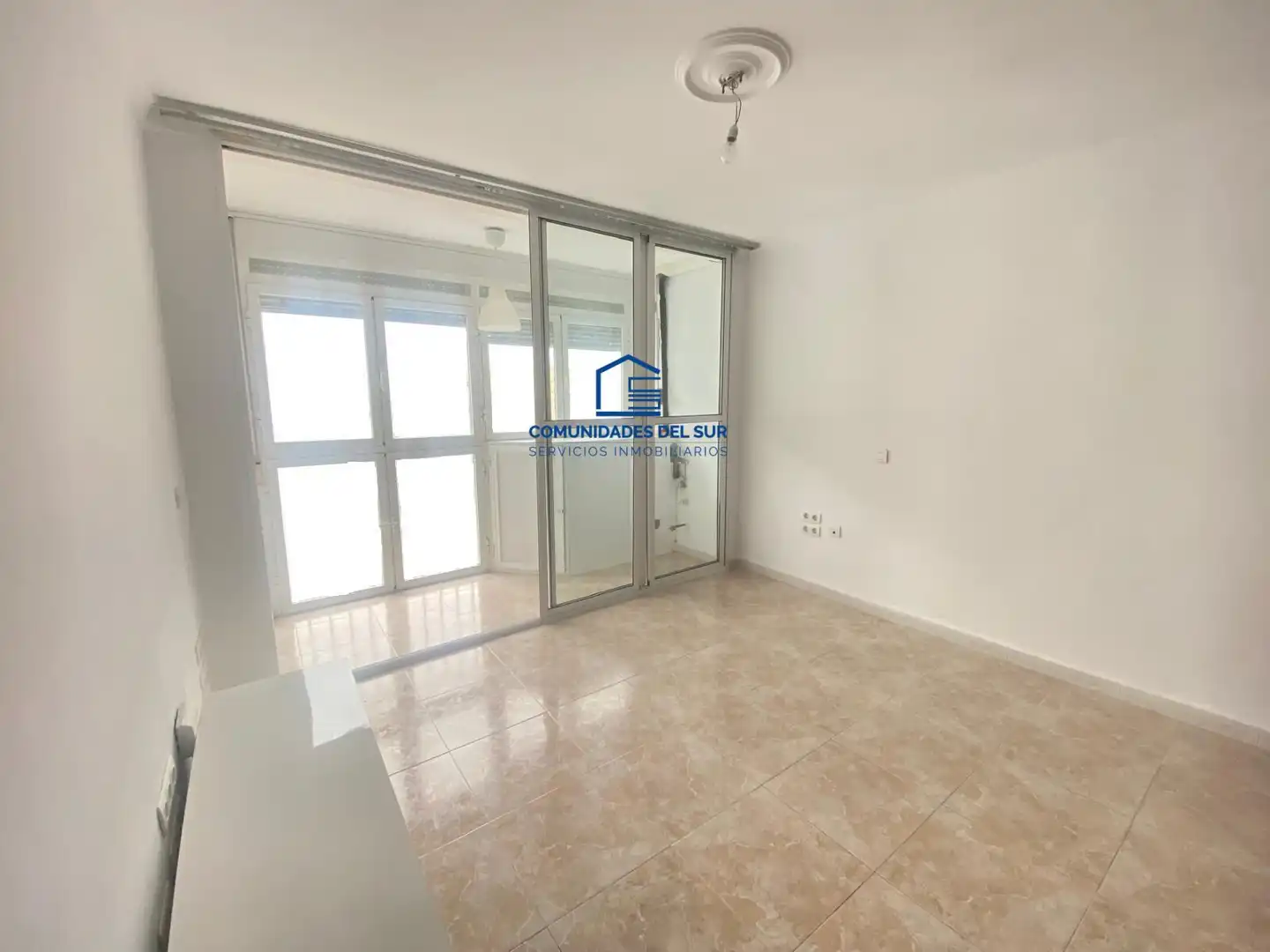 Exterior view of Flat for rent in  Cádiz Capital