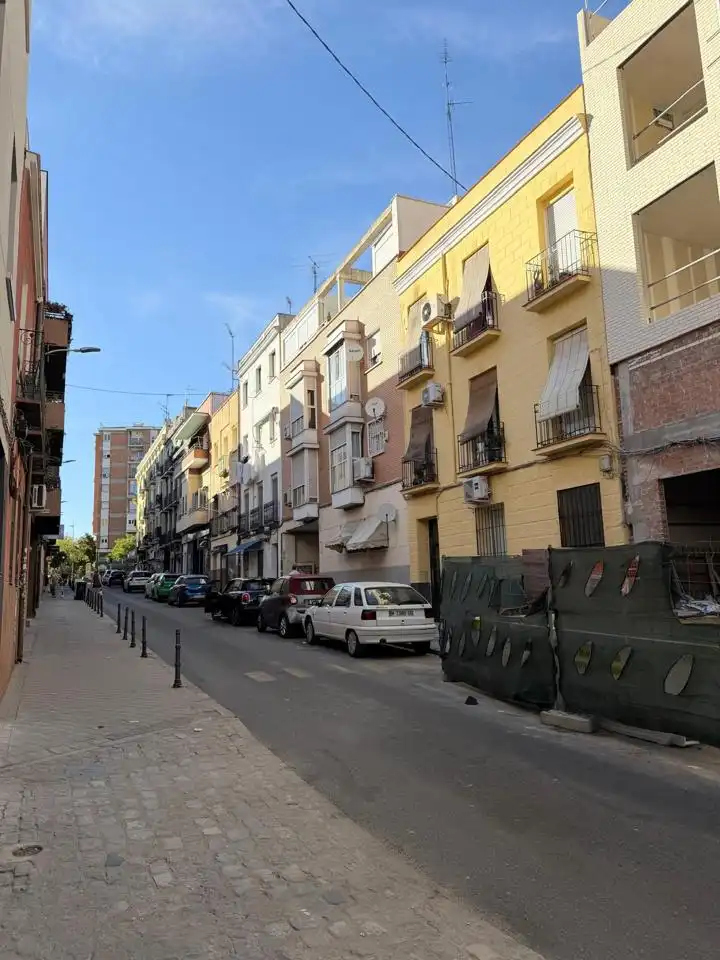 Außenansicht von Erdgeschoss zum Verkauf in Madrid mit Heizung