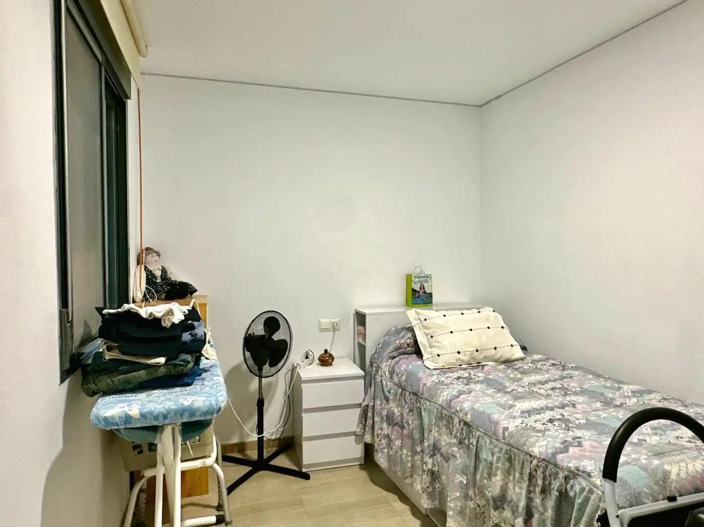 Bedroom of Flat for sale in Casco Urbano