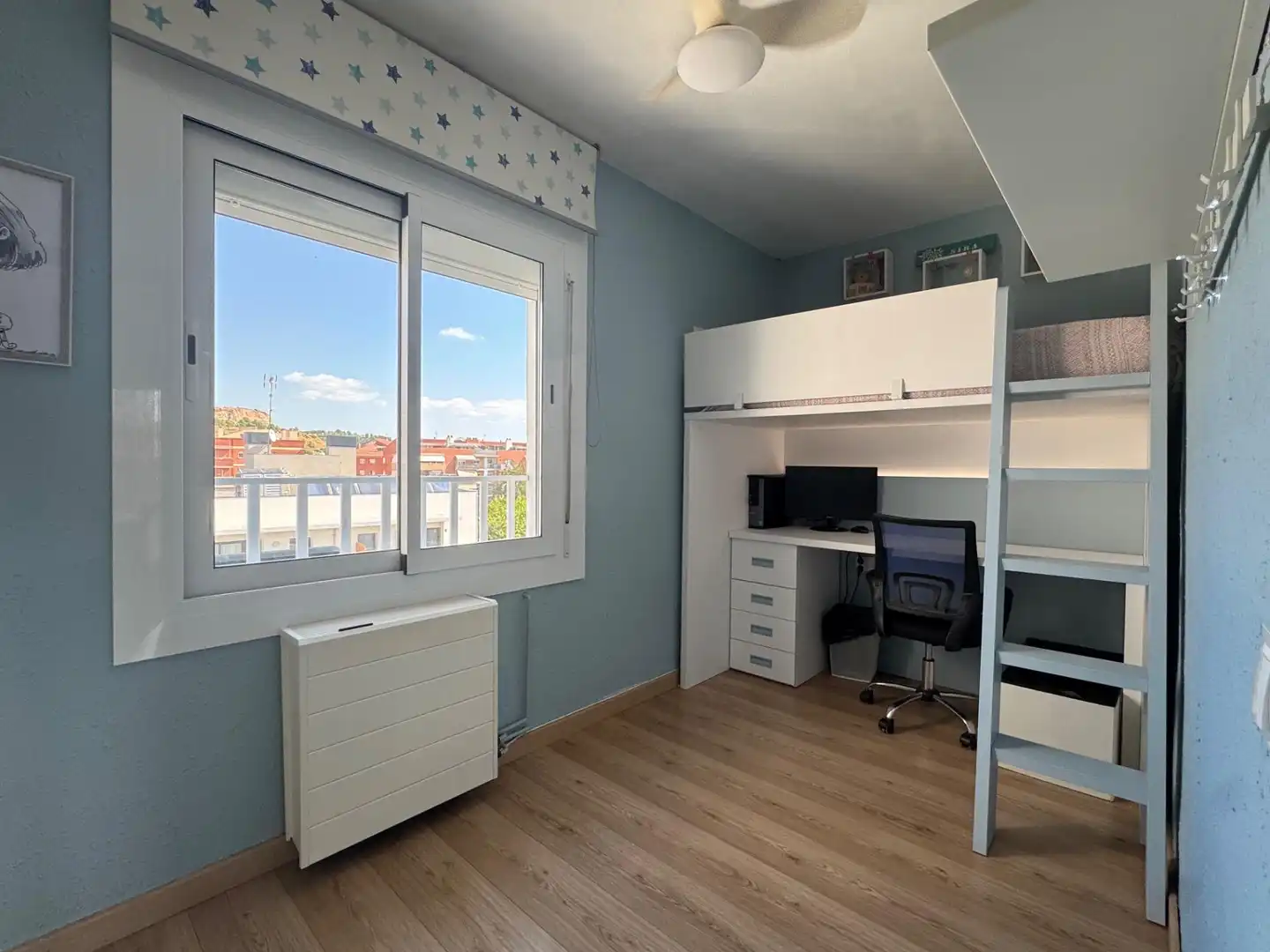 Habitación de Ático en venta en Igualada con Calefacción, Parquet y Terraza