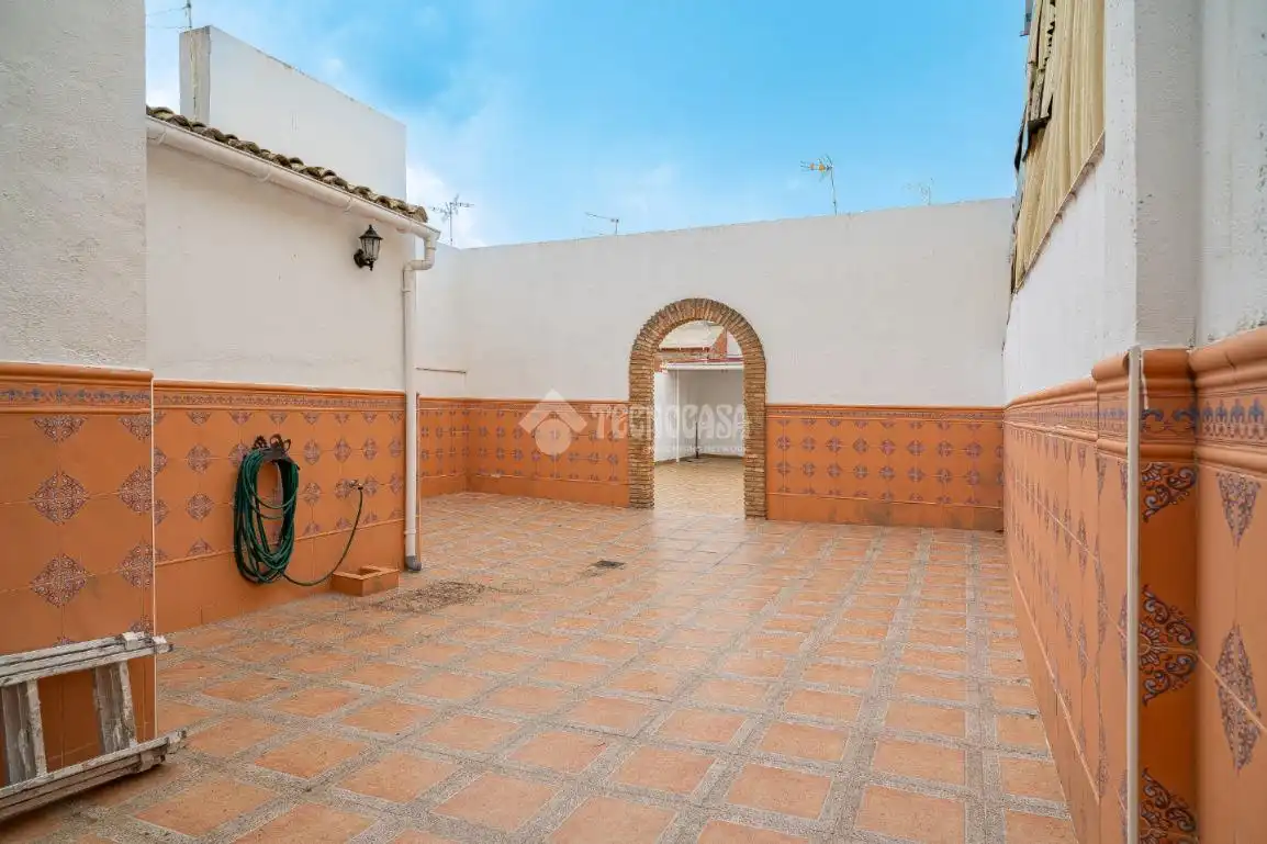 Casa aparellada en venda a Sabiote, imagen 5