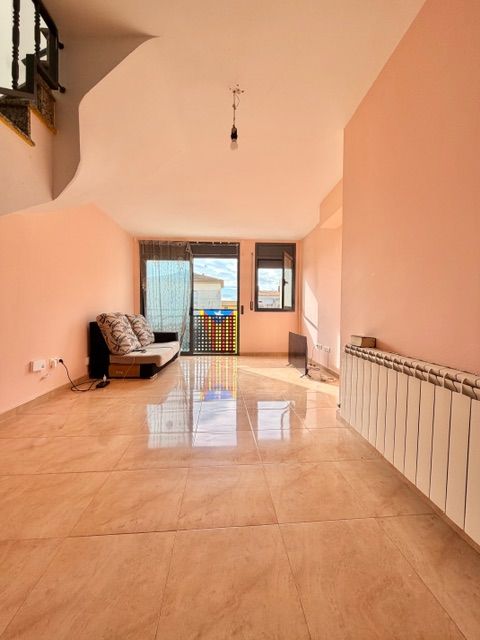 Living room of Duplex for sale in Santa Margarida I Els Monjos  with Heating