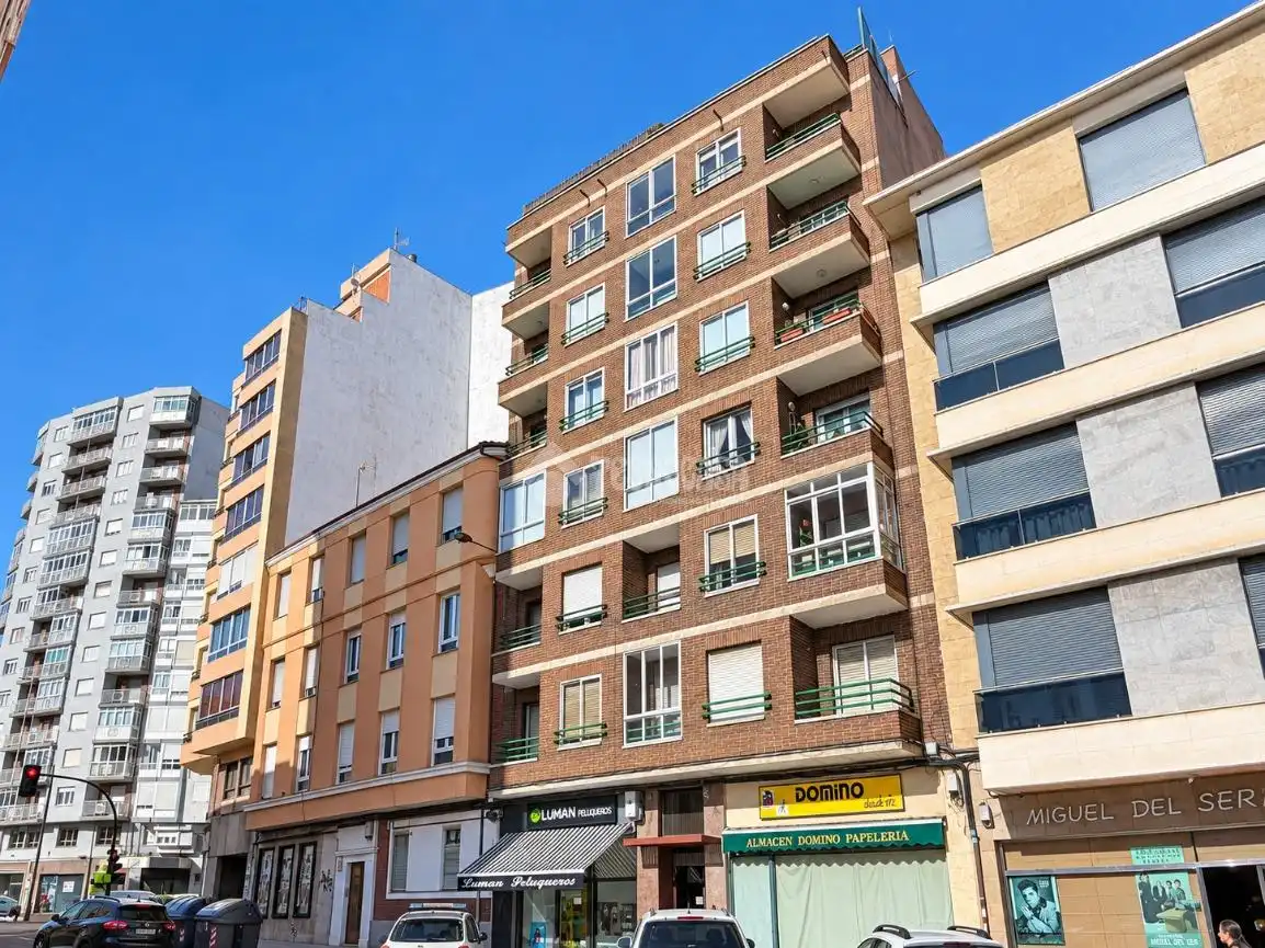 Exterior view of Flat for sale in Centro Ciudad