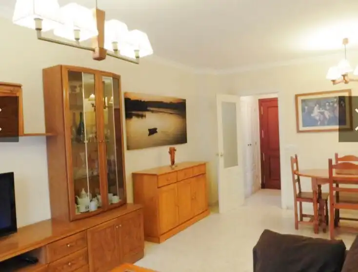 Flat for rent in Calle Rosa de los Vientos, El Pino - Bajo de Guía
