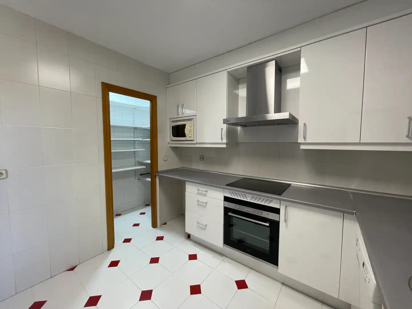 Cocina de Casa o chalet de alquiler en San Agustín del Guadalix con Aire acondicionado, Calefacción y Jardín privado