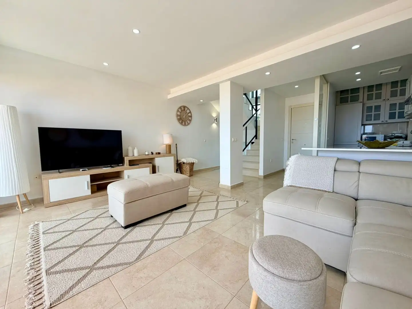 Wohnzimmer von Maisonette zum Verkauf in Antigua