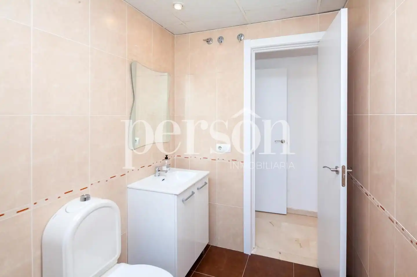Habitación de Piso de alquiler en Valencia con Aire acondicionado y Amueblado