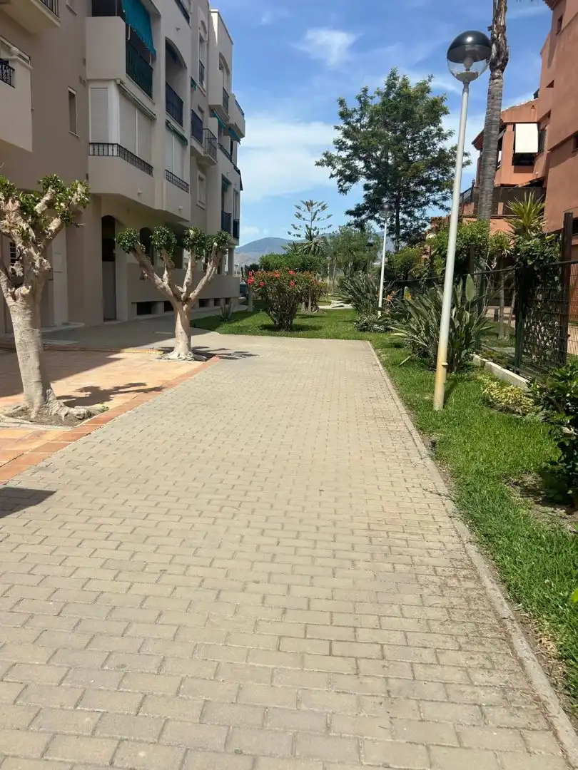 Parkplatz von Wohnung zum Verkauf in Salobreña mit Schwimmbad, Möbliert und Gemeinschaftspool