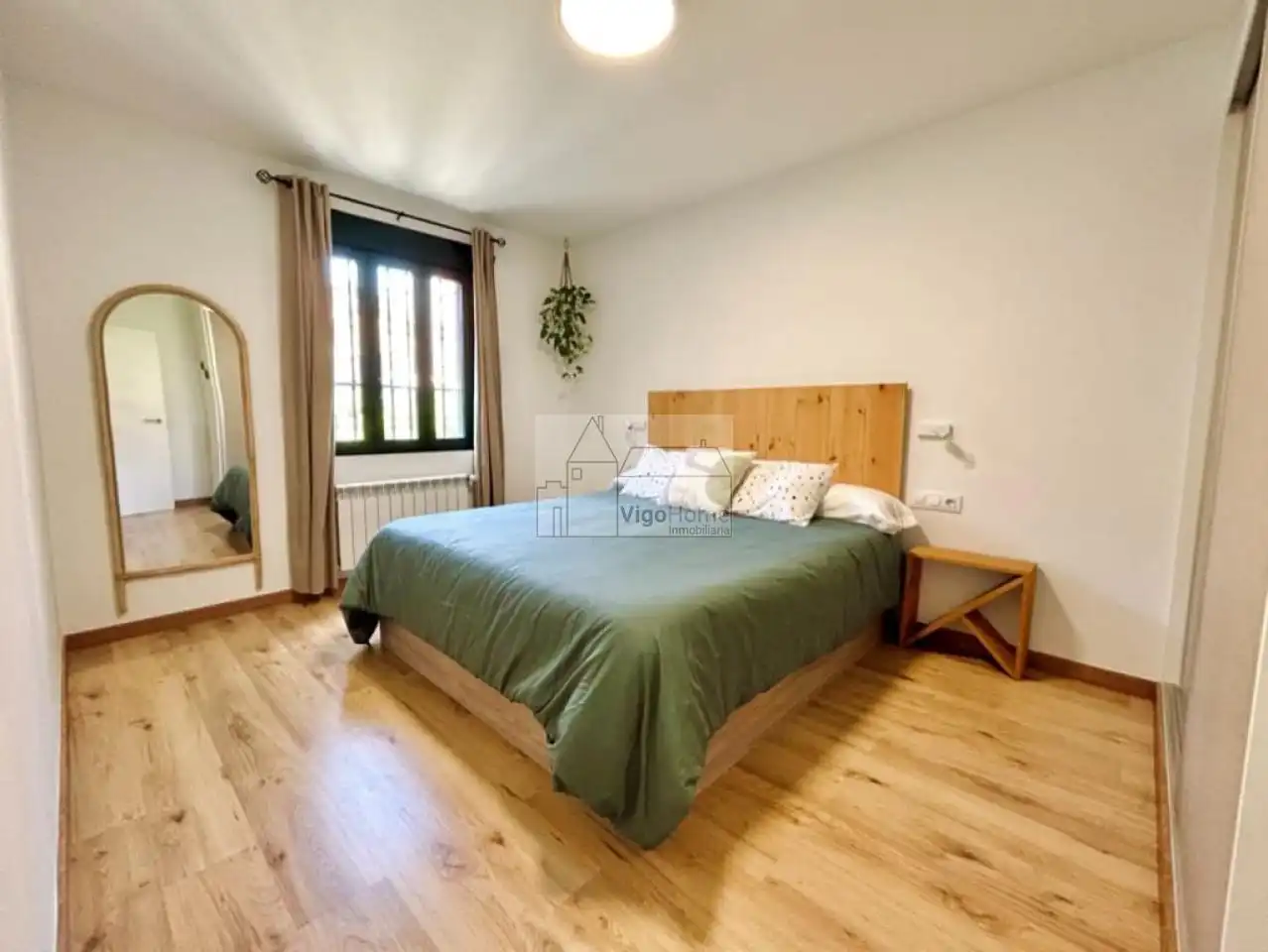 Dormitori de Pis en venda en Moaña amb Calefacció, Terrassa i Traster