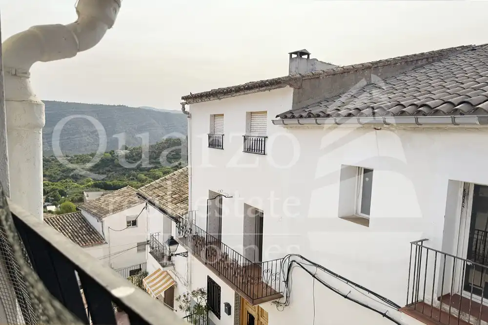 Vista exterior de Casa o chalet en venta en Millares con Calefacción, Terraza y Trastero