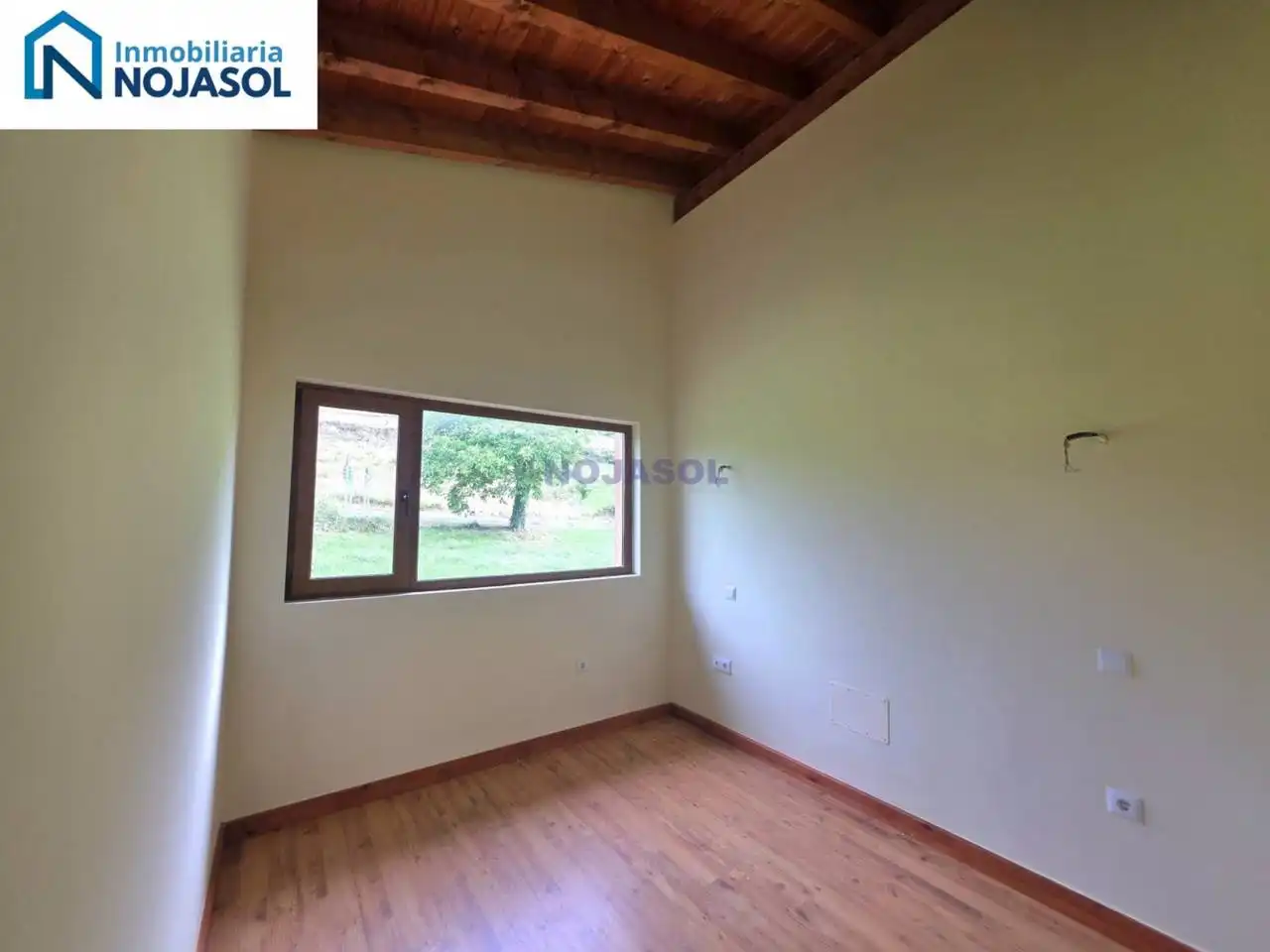 Apartamento en venta en Vega de Liébana con Calefacción, Jardín privado y Parquet