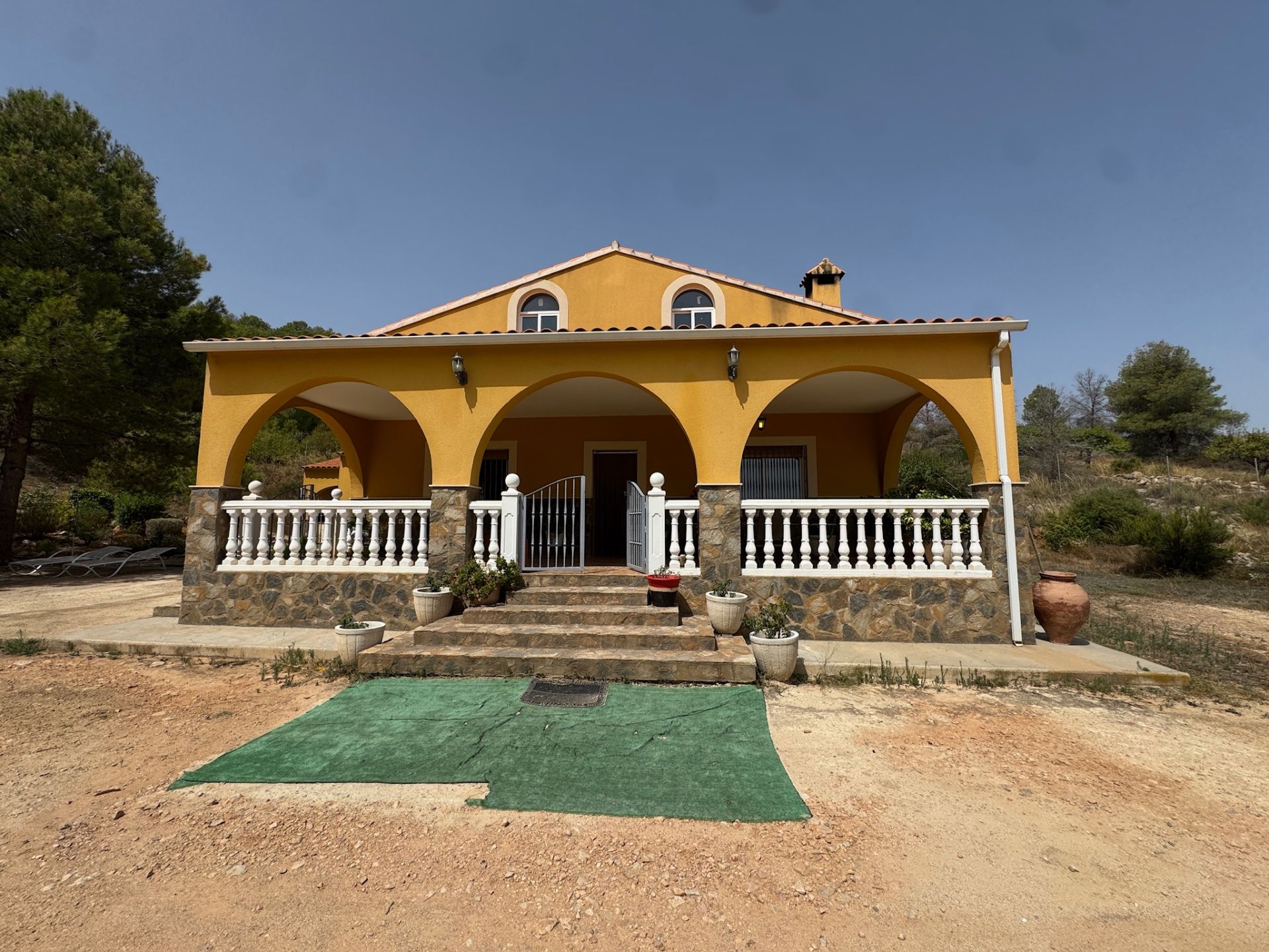 Vista exterior de Casa o xalet en venda en Bullas amb Aire condicionat, Jardí privat i Terrassa