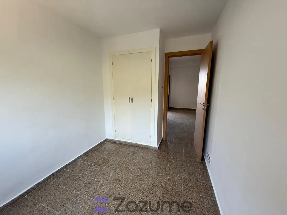 Piso de alquiler en Náquera con Terraza, Piscina y Horno