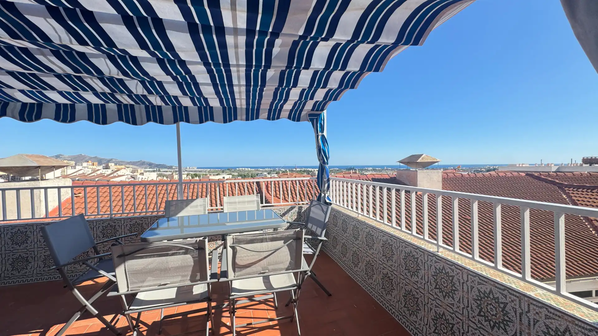 Terrasse von Wohnung zur Miete in Motril mit Klimaanlage, Parkett und Terrasse