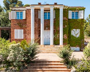 Exterior view of House or chalet for sale in Cerdanyola del Vallès  with Air Conditioner, Heating and Private garden