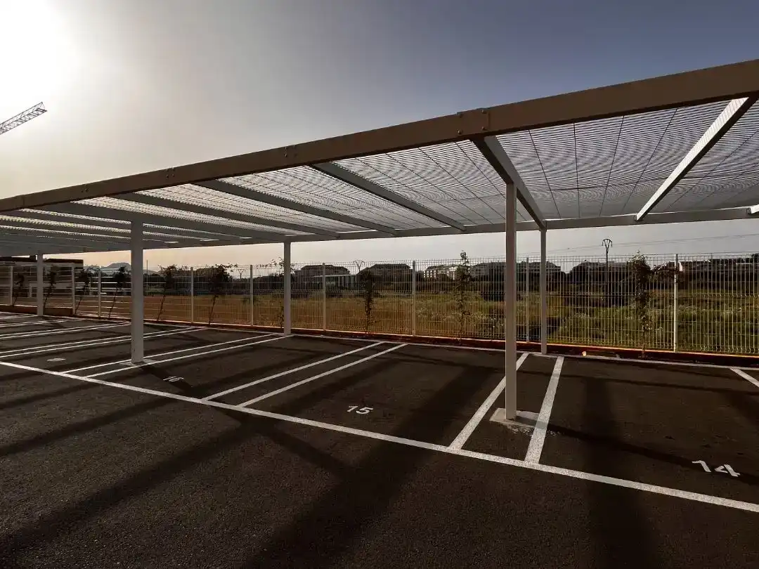 Parkplatz von Wohnung zur Miete in Dénia mit Klimaanlage und Schwimmbad