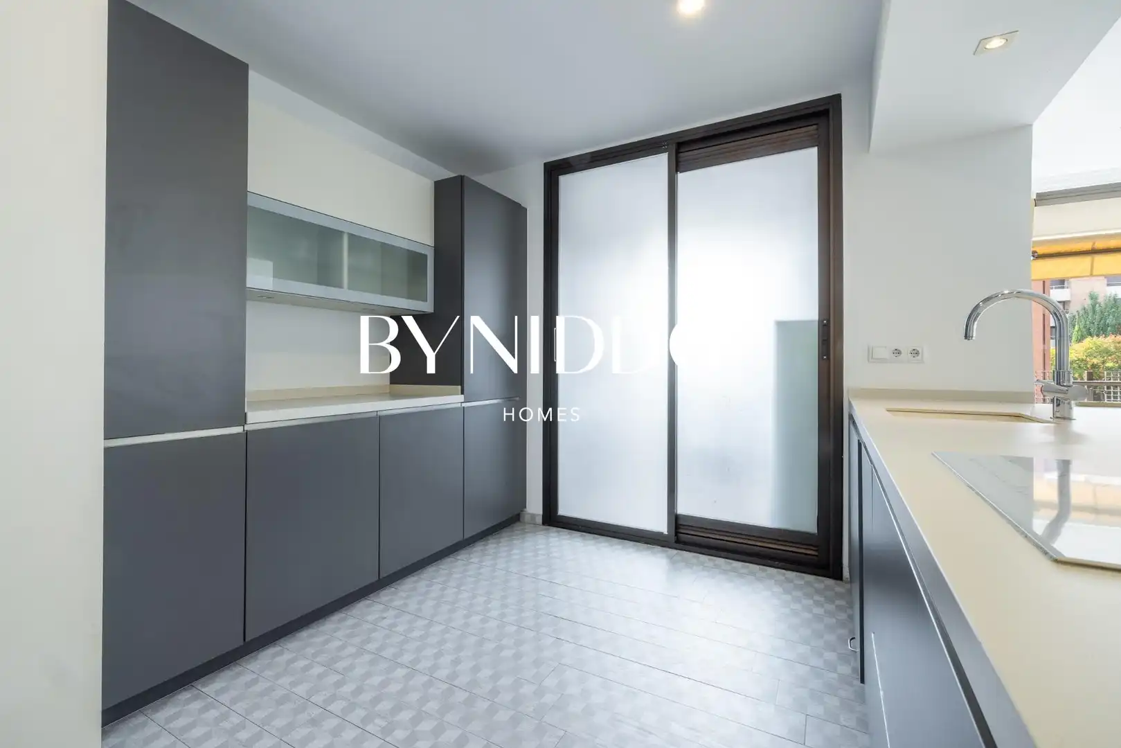 Cocina de Ático en venta en Sant Cugat del Vallès con Aire acondicionado, Calefacción y Parquet