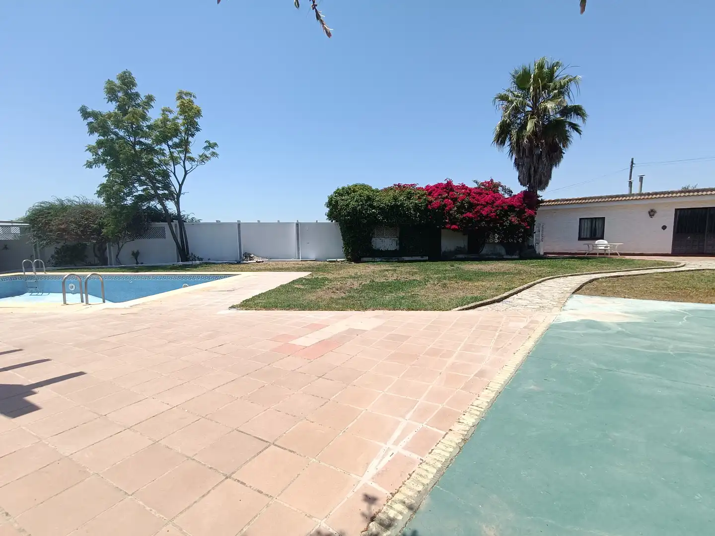 Piscina de Casa o chalet en venta en Espartinas con Aire acondicionado, Jardín privado y Terraza
