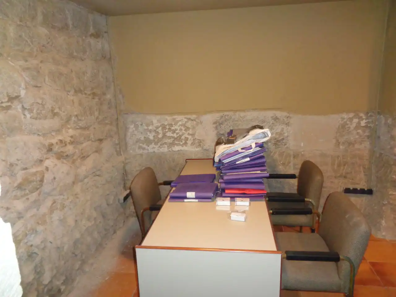 Edificio en venta en Anguciana