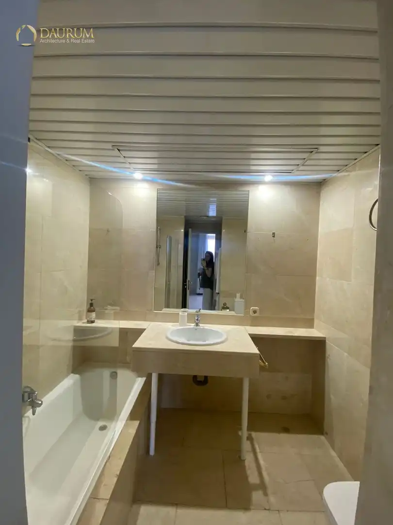 Baño de Dúplex en venta en Madrid con Aire acondicionado, Calefacción y Trastero