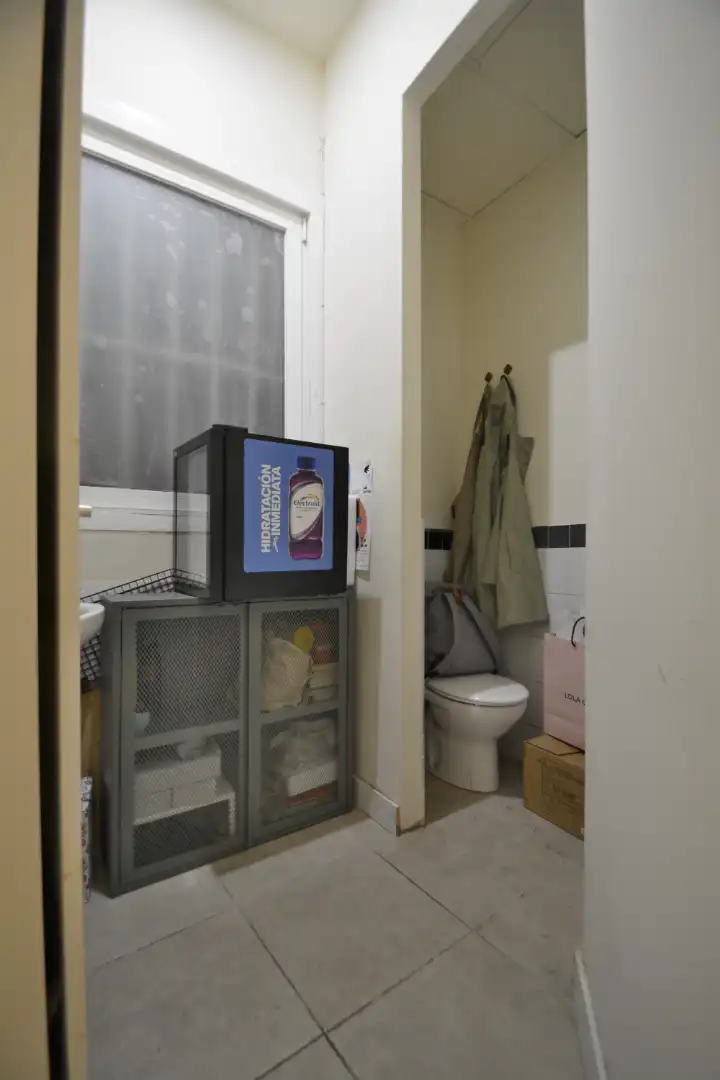 Bathroom of Commercial properties for transfer in Madrid  with Air Conditioner and Heating