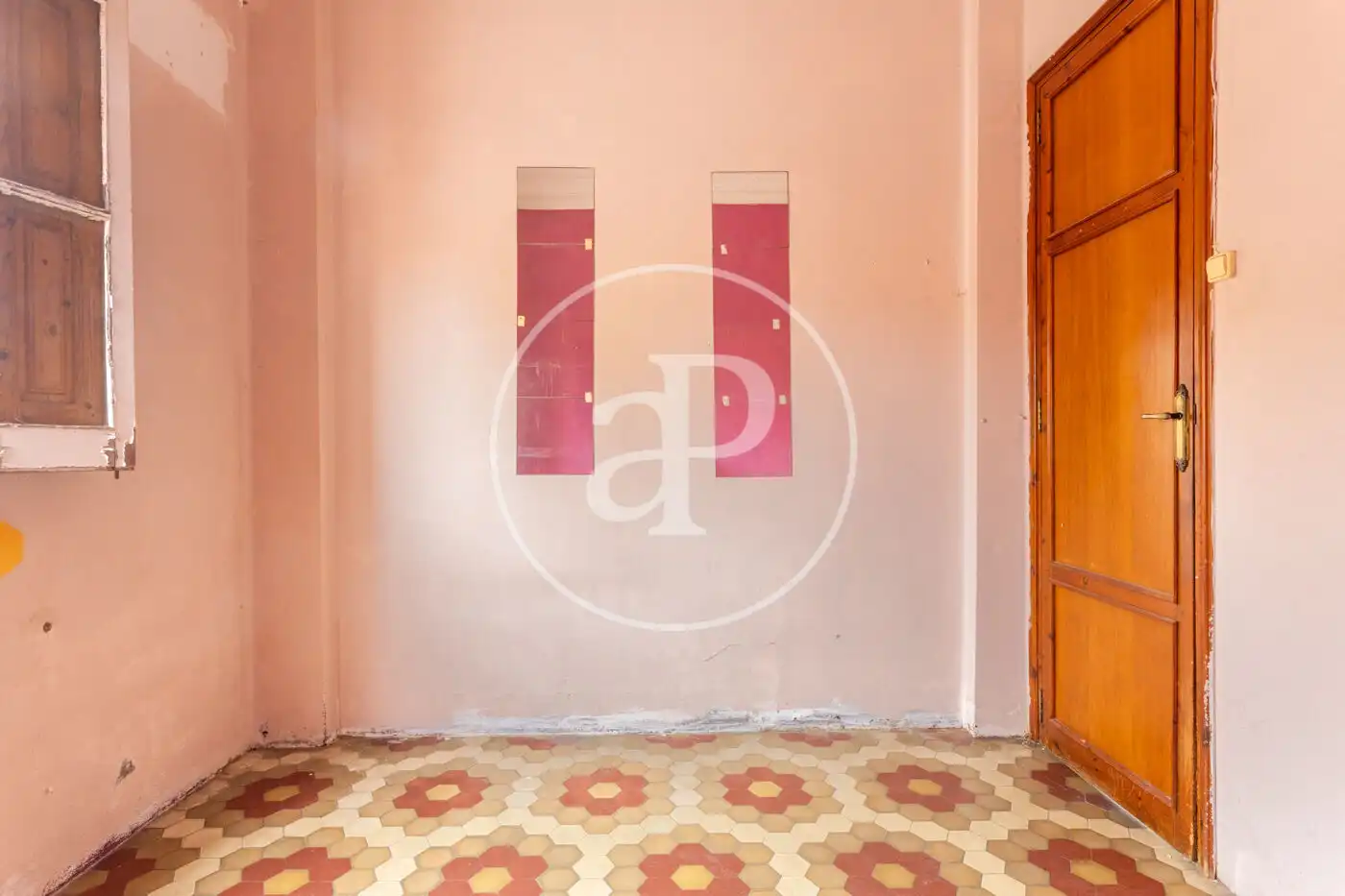 Flat for sale in Valencia  with Heating, Terrace and Balcony