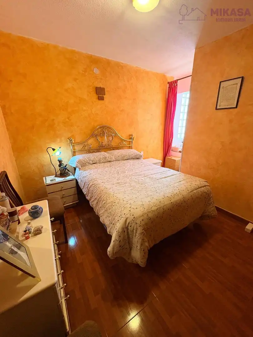 Schlafzimmer von Wohnung zur Miete in Hortaleza