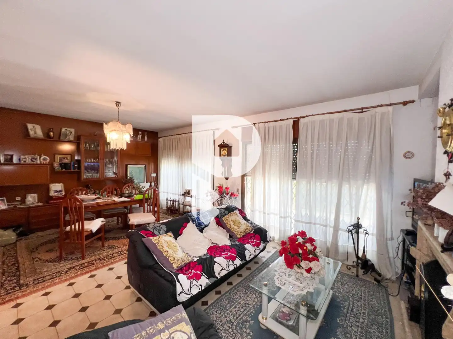 Sala d'estar de Casa o xalet en venda en Pallejà amb Aire condicionat, Calefacció i Jardí privat