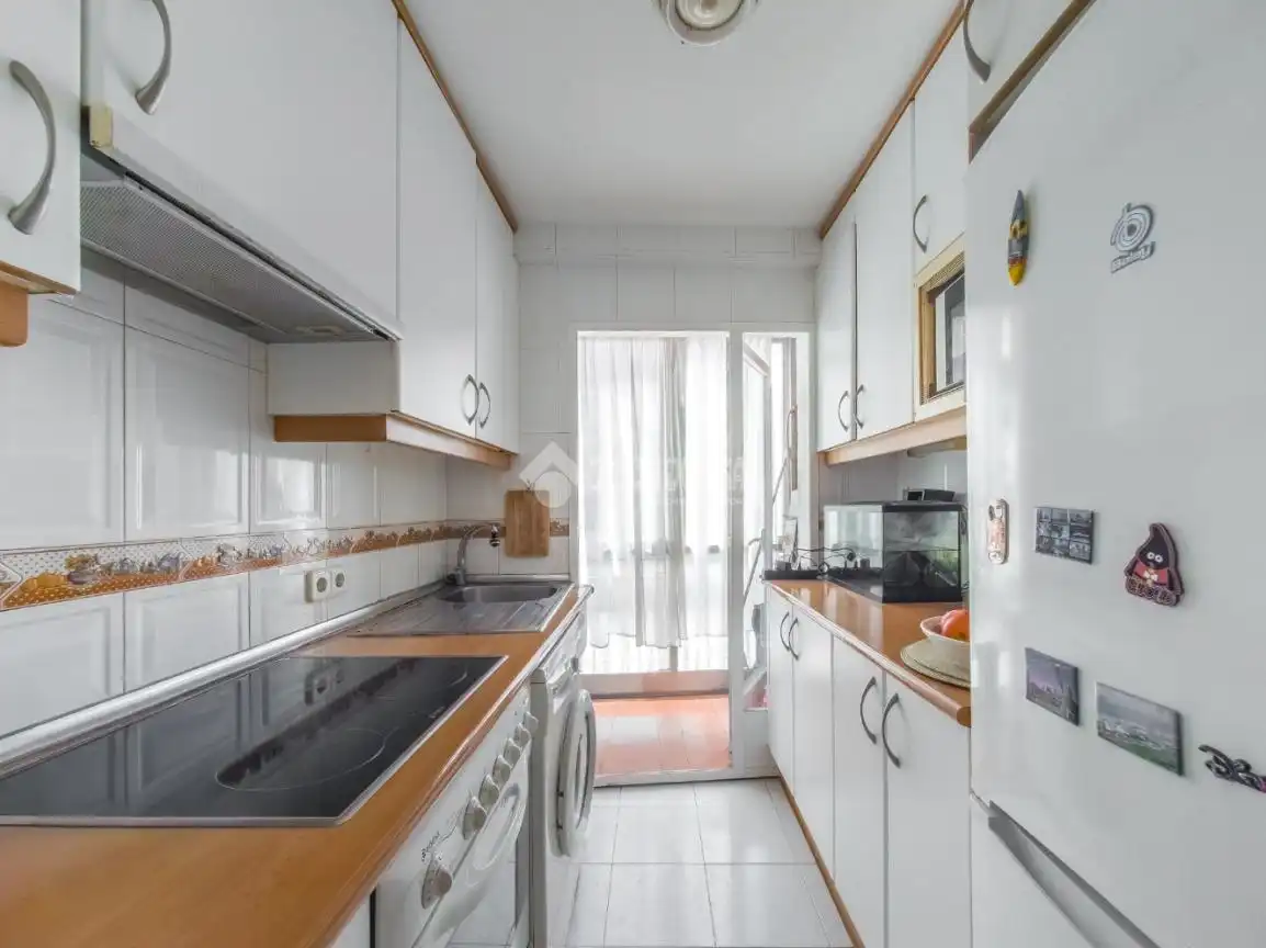Cocina de Piso en venta en Madrid con Calefacción y Parquet