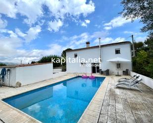 Swimming pool of House or chalet for sale in Ontinyent  with Air Conditioner, Private garden and Terrace