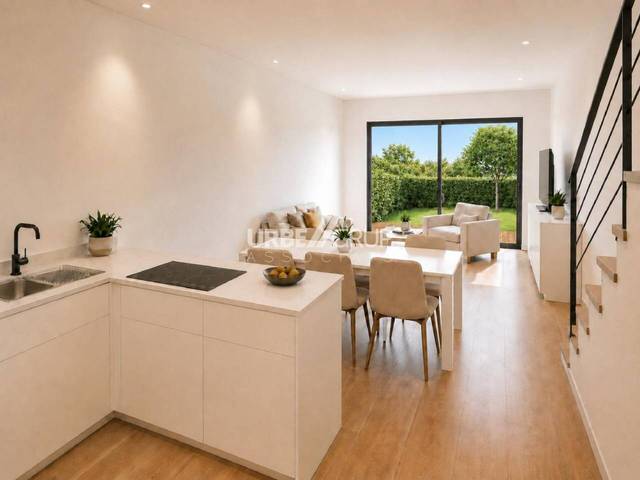 Casa-chalet en Venta en Calle Eduard Marquina, 61 en Poble Nou