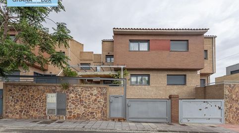 Foto 4 de Casa adosada en venta en Calle Margarita, Poniente, Armilla
