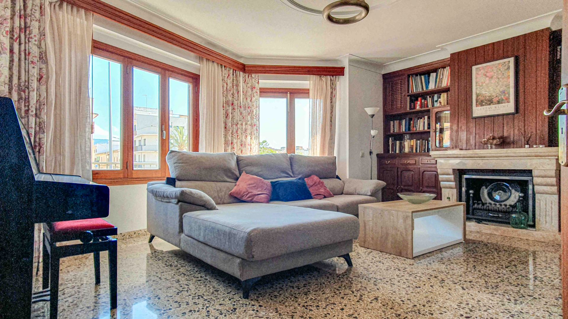 Living room of Flat for rent in Llucmajor  with Air Conditioner, Furnished and Balcony